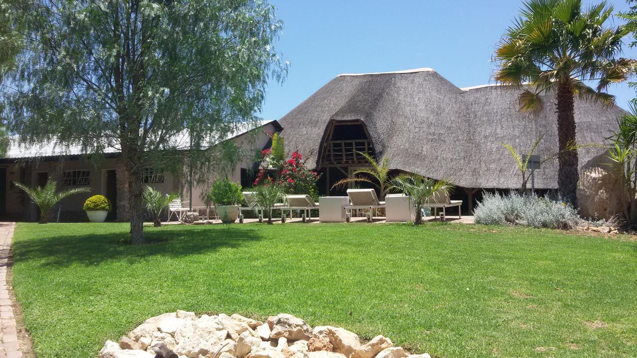 Etotongwe Lodge Outjo Buitenkant foto