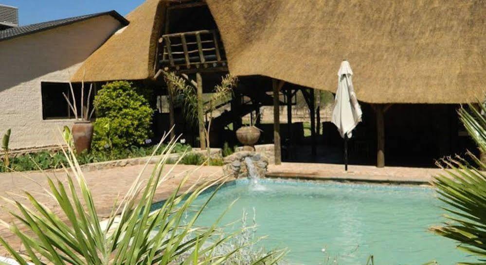 Etotongwe Lodge Outjo Buitenkant foto